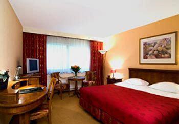 Du Bonheur Hotel Tilbourg